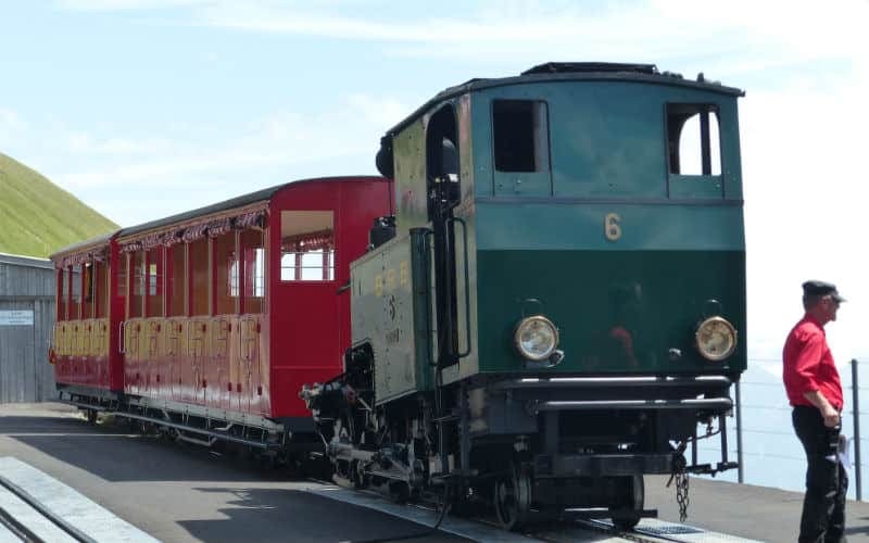 Schweizer Dampfeisenbahn-Klassiker 24