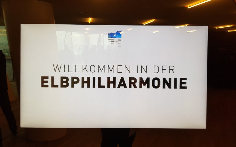 Hamburg mit Elbphilharmonie mit Isabella Raimann 15