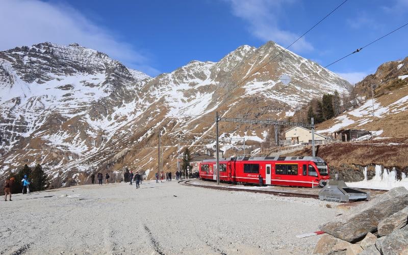 Bernina- & Glacier-Express im Winter 21