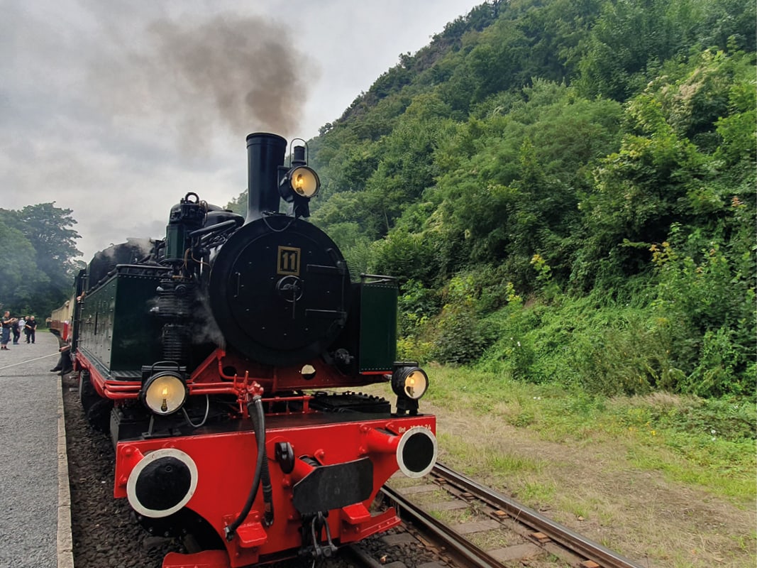 Mit dem Nostalgiezug durch die Eifel mit Silvia Stöckli 30