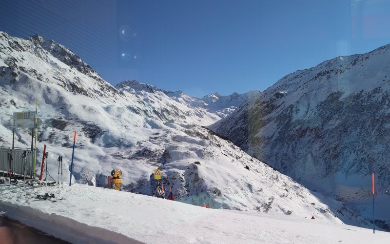 Bernina- & Glacier-Express im Winter 56