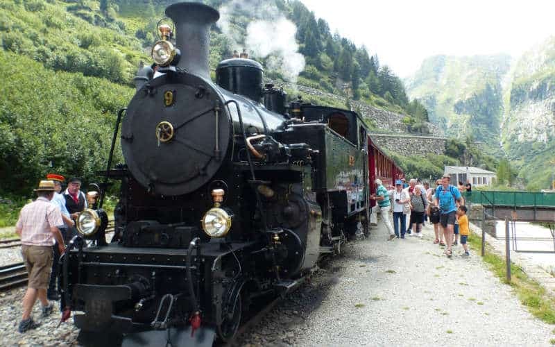 Schweizer Dampfeisenbahn-Klassiker 9
