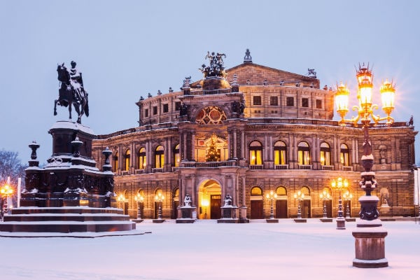 Dresden mit Semperoper im Advent 2