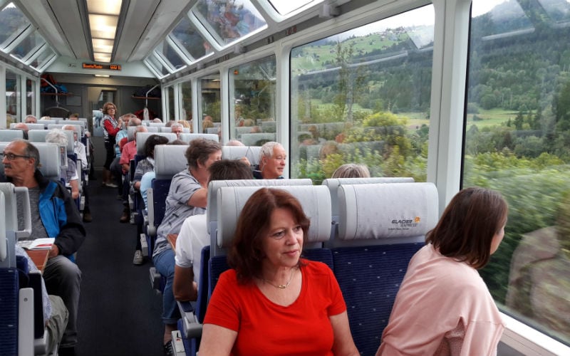 Schweizer Traumpaar – Glacier & Bernina Express 5