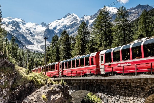 Bernina- & Glacier-Express im Winter 2